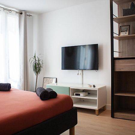 Studio Cosy En Plein Coeur Historique De Pontoise Apartment ภายนอก รูปภาพ
