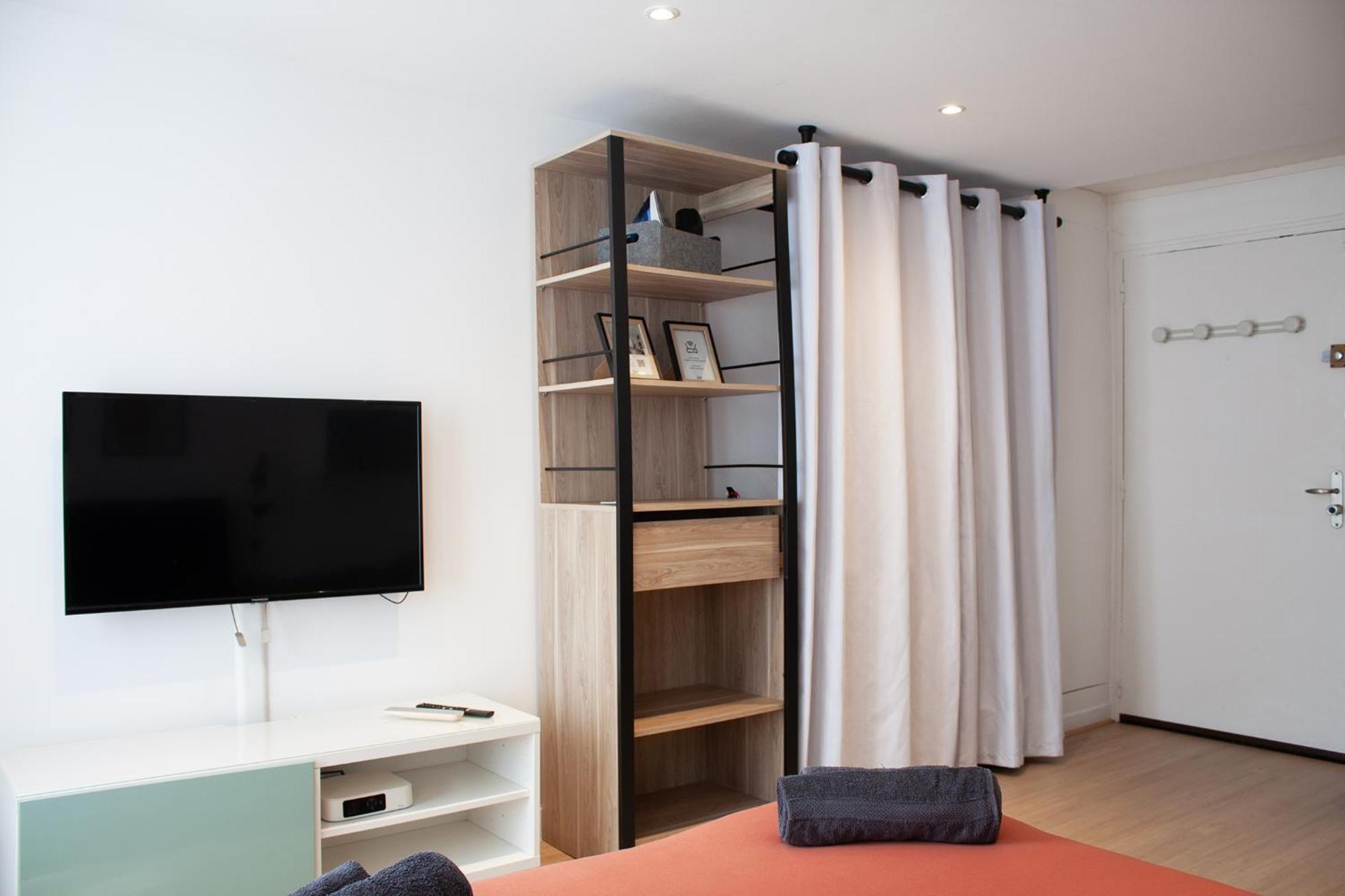 Studio Cosy En Plein Coeur Historique De Pontoise Apartment ภายนอก รูปภาพ